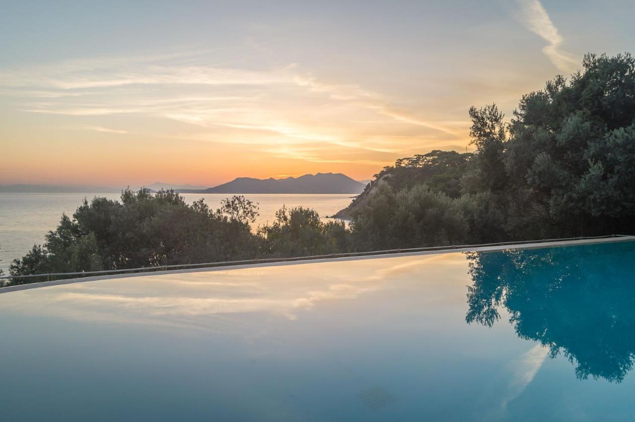 Armonia Bay Hotel กอกการี ภายนอก รูปภาพ
